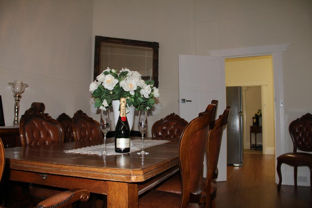 Mentor Chambers Apartment Bed & Breakfast West Wyalong Zewnętrze zdjęcie