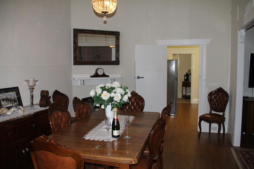 Mentor Chambers Apartment Bed & Breakfast West Wyalong Zewnętrze zdjęcie